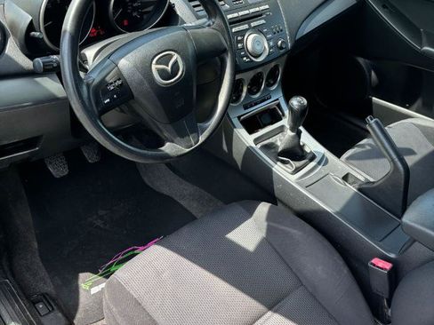 Used 2010 MAZDA MAZDA3 i Sport FWD image 18