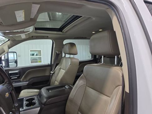 Used 2017 Chevrolet Silverado 2500 LTZ w/ Vortec Plus Package AWD/4WD image 15