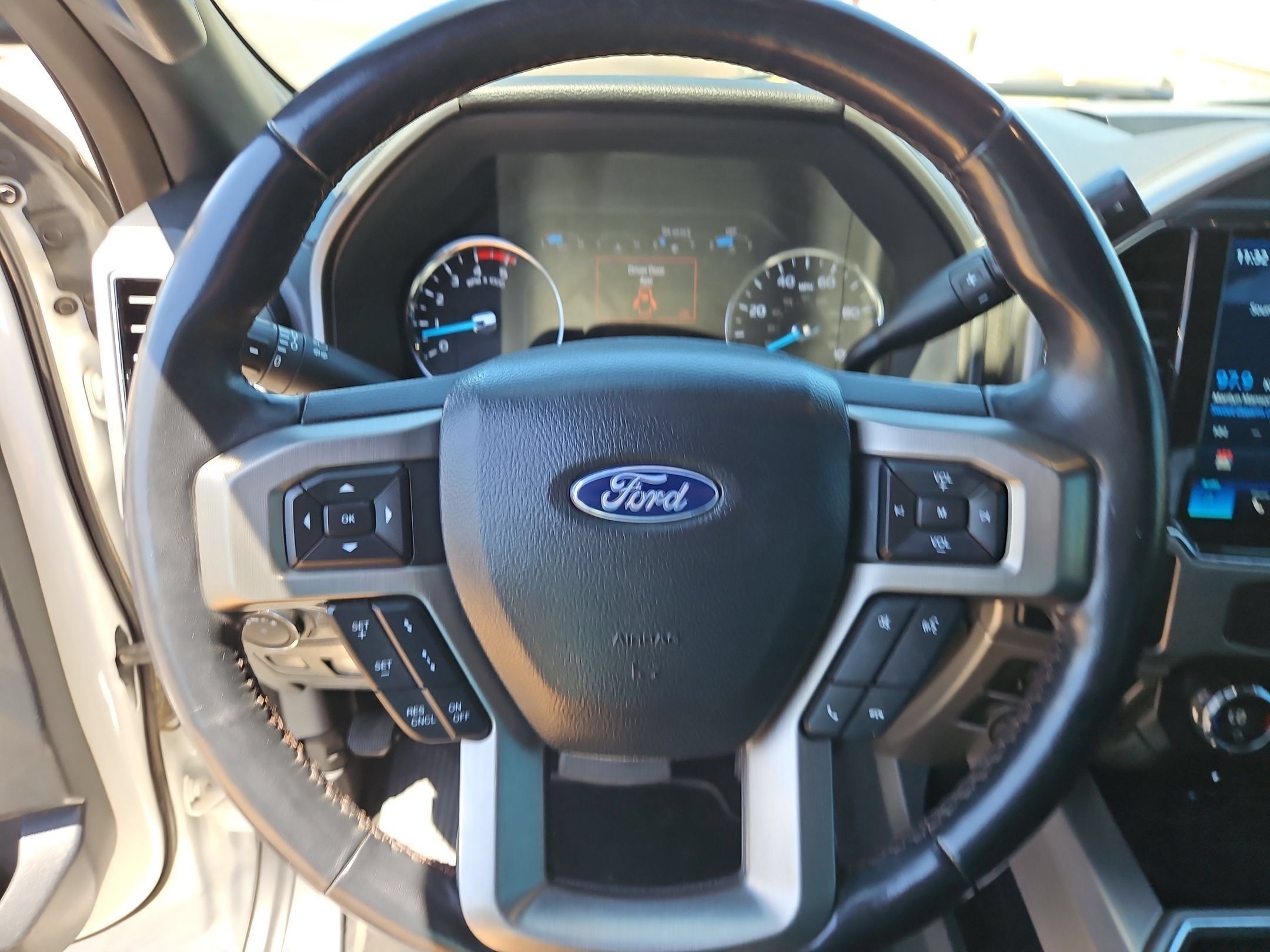 Certified 2022 Ford F450 Platinum AWD/4WD image 14