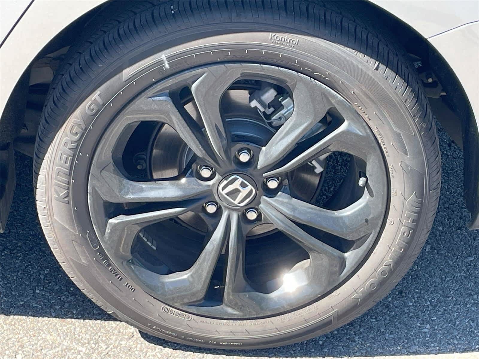 Used 2025 Honda Accord SE image 11