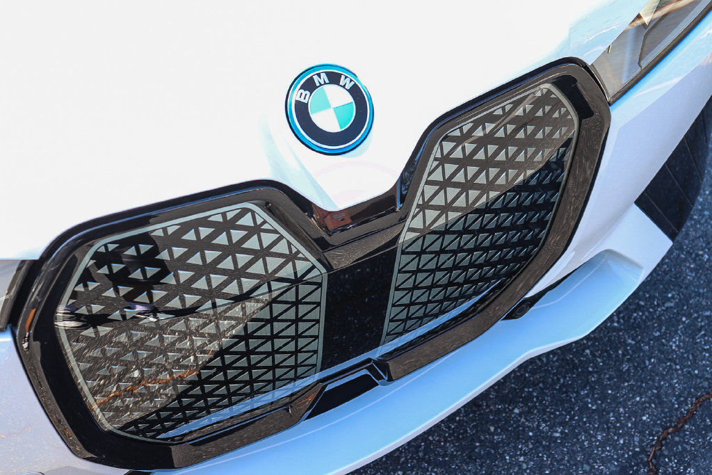 Certified 2024 BMW iX xDrive50 w/ Sport Package AWD/4WD image 11