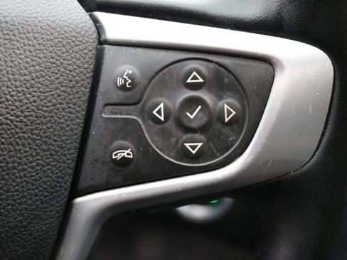 Used 2023 GMC Terrain SLT image 19