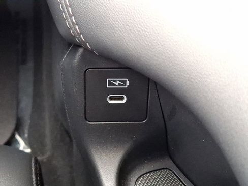 Certified 2024 Honda HR-V EX-L image 24