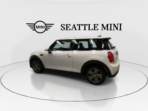 Used 2022 MINI Cooper SE FWD image 8