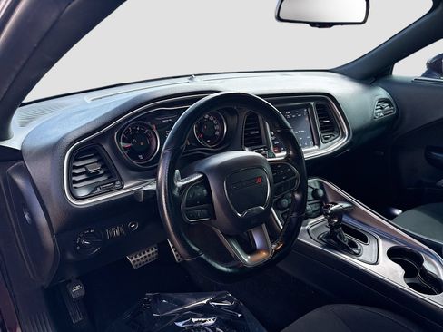 Used 2021 Dodge Challenger R/T Scat Pack RWD image 9