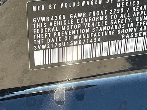Used 2025 Volkswagen Jetta GLI Autobahn FWD image 19