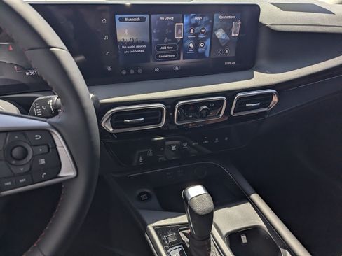 New 2026 Nissan Sentra SR w/ Floor Mat Package FWD image 10
