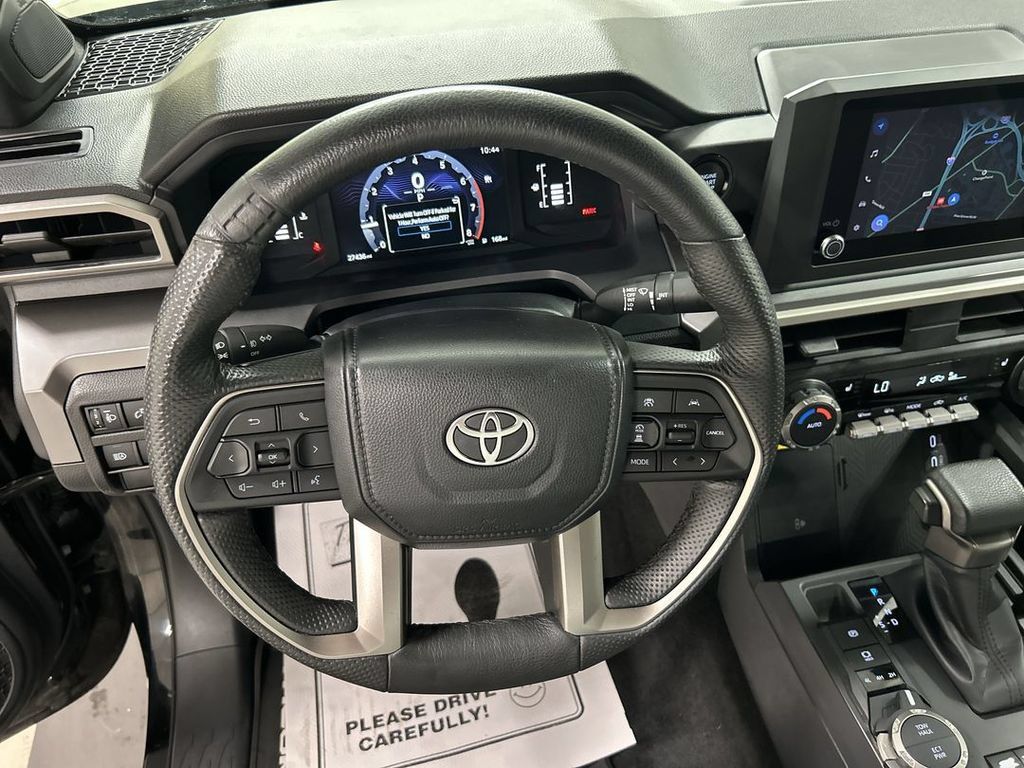 Used 2024 Toyota Tacoma SR5 AWD/4WD image 4