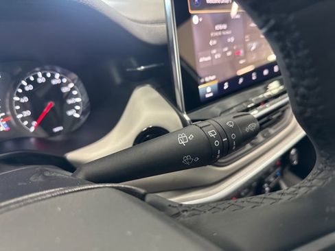 Used 2025 Jeep Compass Limited image 36