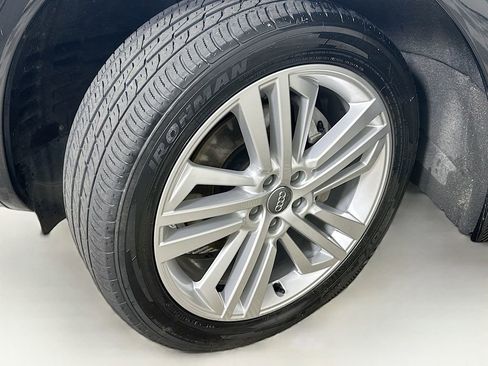 Used 2020 Audi Q5 2.0T Premium Plus w/ Premium Plus Package AWD/4WD image 24