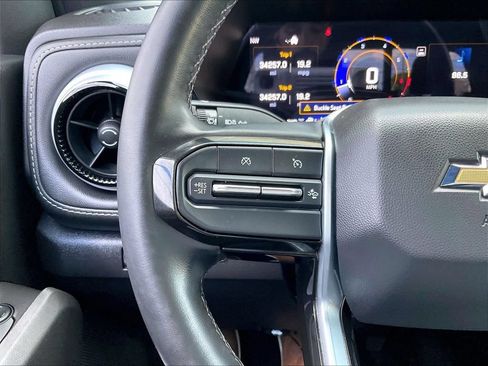 Used 2024 Chevrolet Colorado LT w/ LT Convenience Package AWD/4WD image 22
