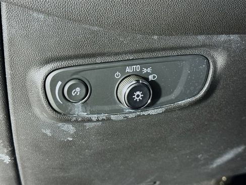 Used 2024 Chevrolet Equinox LT FWD image 10