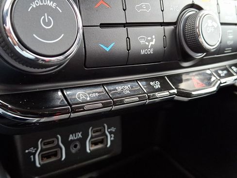 Used 2021 Dodge Durango SXT AWD/4WD image 25