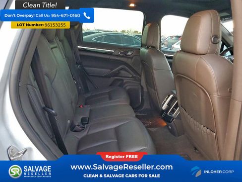 Used 2016 Porsche Cayenne S image 15