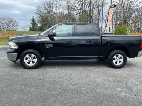 Used 2023 RAM 1500 Classic SLT w/ Trailer & Traction Group image 4