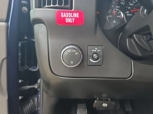 Used 2015 Chevrolet Express 3500 LS RWD image 40