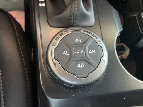 New 2026 Ford Bronco Badlands image 15