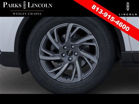 New 2026 Lincoln Corsair Premiere image 19