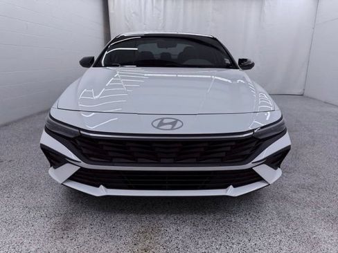 Used 2026 Hyundai Elantra Sport FWD image 6