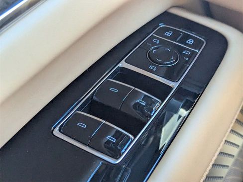 Used 2025 Cadillac Escalade IQ Sport 2 image 16