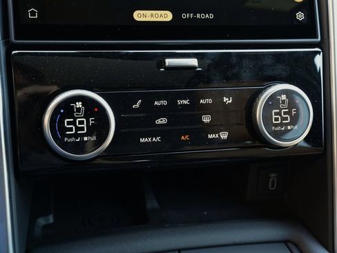 New 2026 Land Rover Discovery Dynamic SE AWD/4WD image 29