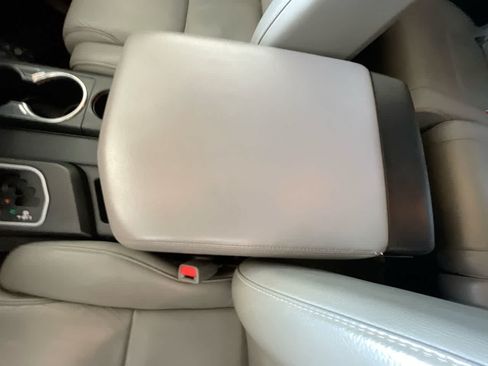Used 2021 Toyota Sequoia Limited AWD/4WD image 21