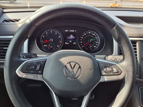 Used 2021 Volkswagen Atlas Cross Sport SE image 13