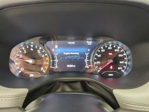 Used 2025 Jeep Compass Limited AWD/4WD image 13