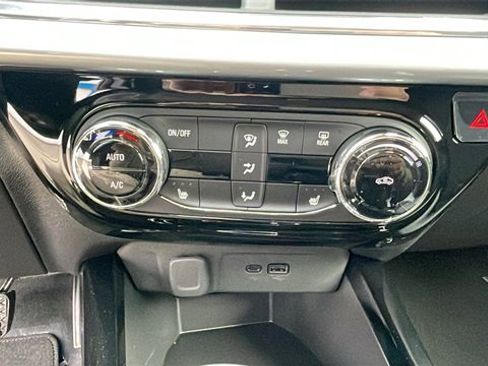 New 2026 Chevrolet Trax LT w/ Driver Confidence Package image 18