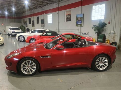 Used 2015 Jaguar F-TYPE Convertible RWD image 2
