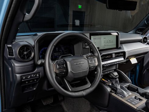 Used 2026 Toyota Land Cruiser image 17