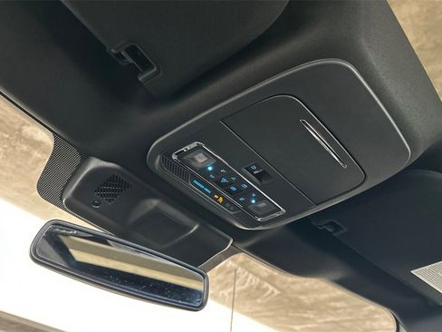 Used 2025 Ford F150 Platinum w/ Equipment Group 702A High image 22