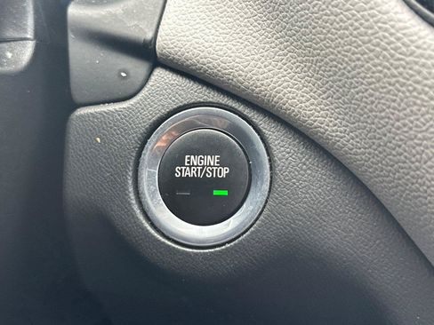 Used 2022 Chevrolet Equinox LT FWD image 22