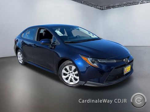 Used 2023 Toyota Corolla LE image 1