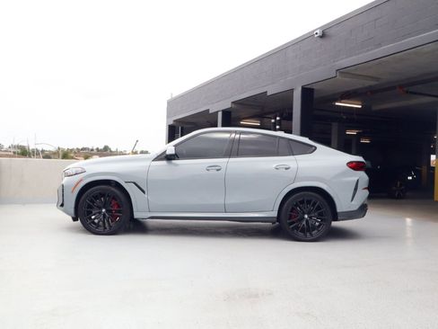 Used 2024 BMW X6 xDrive40i w/ Premium Package AWD/4WD image 2