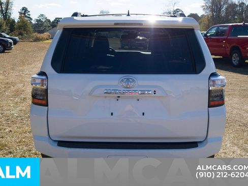 Used 2022 Toyota 4Runner SR5 image 7
