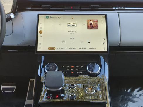 Used 2023 Land Rover Range Rover Sport SE Dynamic image 29