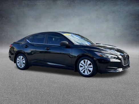 Used 2020 Nissan Sentra S image 3