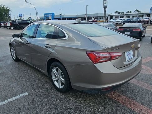 Used 2022 Chevrolet Malibu LT FWD image 5