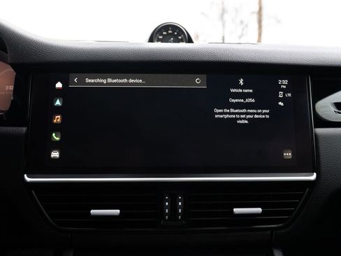 Used 2023 Porsche Cayenne Platinum Edition image 29
