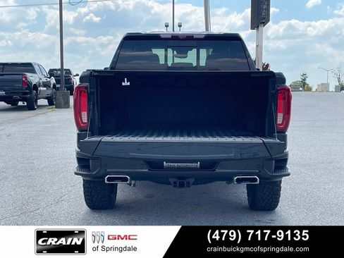 Used 2024 GMC Sierra 1500 AT4 w/ Technology Package AWD/4WD image 7