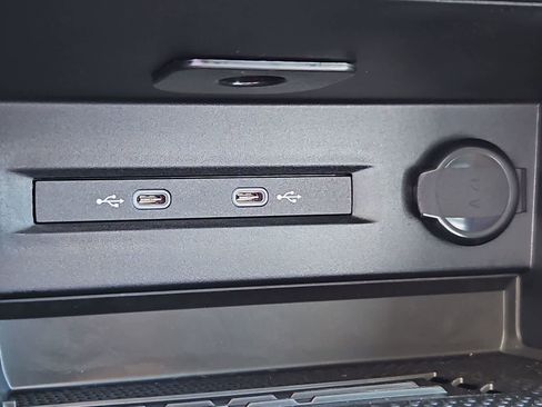 New 2026 Volkswagen Taos SEL AWD/4WD image 32