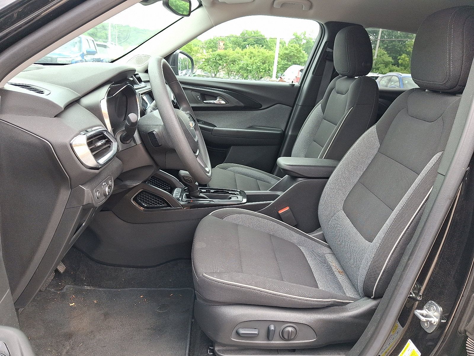 Certified 2023 Chevrolet TrailBlazer LT w/ Convenience Package AWD/4WD image 15