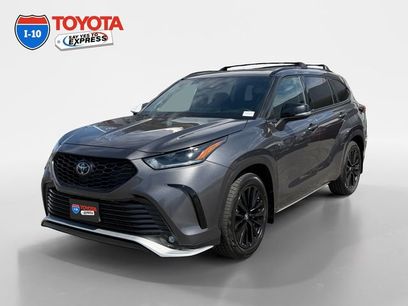 Certified 2024 Toyota Highlander XSE