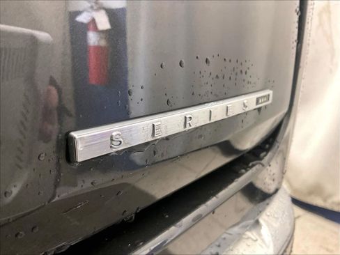 Used 2024 Jeep Wagoneer L Series III w/ Flexible Seating Group image 29