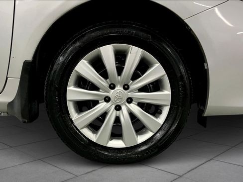 Used 2012 Toyota Corolla LE FWD image 10