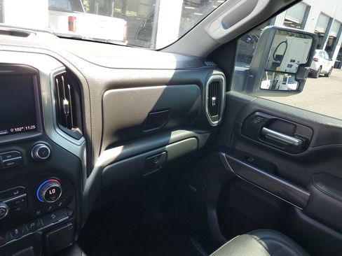 Used 2020 Chevrolet Silverado 2500 LTZ w/ LTZ Premium Package AWD/4WD image 27