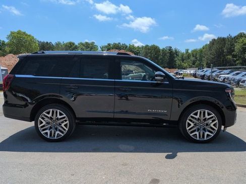 New 2026 Ford Expedition Platinum w/ Platinum Ultimate Package AWD/4WD image 3