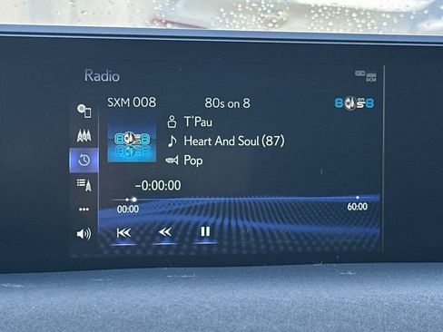 Used 2019 Lexus UX 200 w/ Premium Package FWD image 22