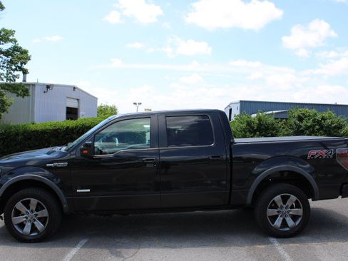 Used 2014 Ford F150 FX4 w/ Equipment Group 402A Luxury AWD/4WD image 10